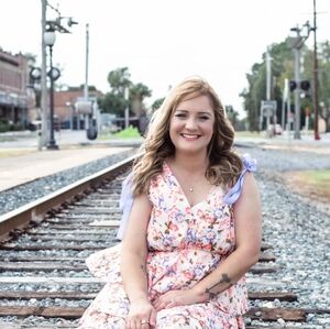 Meet your Posher, Connie